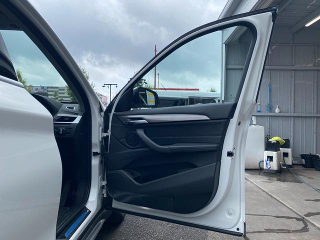 Ｘ１ ｘＤｒｉｖｅ　１８ｄ　ｘライン　・１オーナー・アダプティブクルーズコントロール・純正ナビ／ＢＴ／ＵＳＢ・バックカメラ・ハーフレザー・ドライブレコーダー・ＥＴＣ・純正１８ＡＷ・保証書・取扱説明書・スペアキー（29枚目）