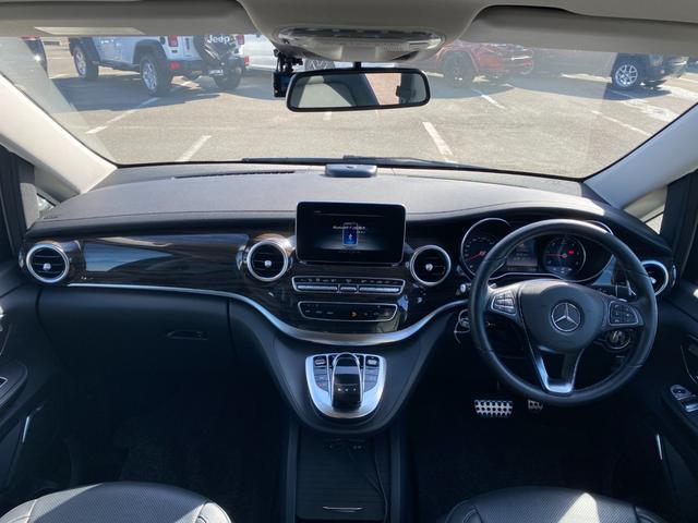 Vクラス V220d アバンギャルド エクストラロング ・アダプティブクルーズコントロール・純正ナビ/BT/USB/HDMI・全方位カメラ・黒革シート/シートヒーター/エアシート・ドライブレコーダー・フルセグ・ETC・純正18AW・LEDライト・BLIS(4枚目)