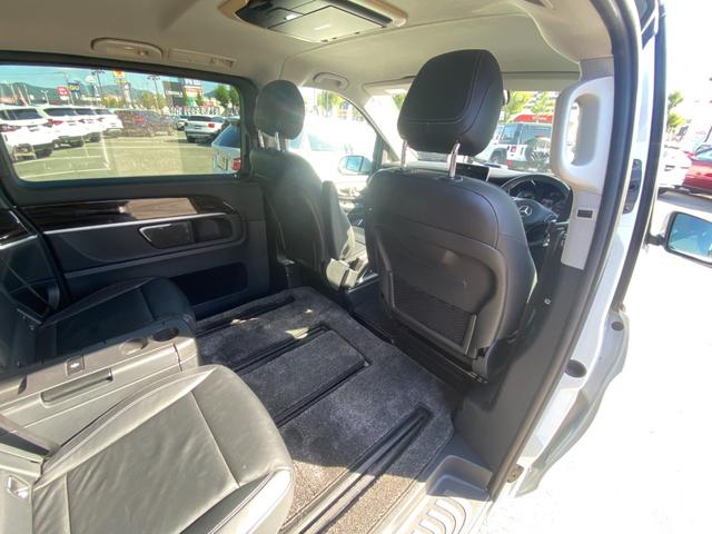 Vクラス V220d アバンギャルド エクストラロング ・アダプティブクルーズコントロール・純正ナビ/BT/USB/HDMI・全方位カメラ・黒革シート/シートヒーター/エアシート・ドライブレコーダー・フルセグ・ETC・純正18AW・LEDライト・BLIS(43枚目)