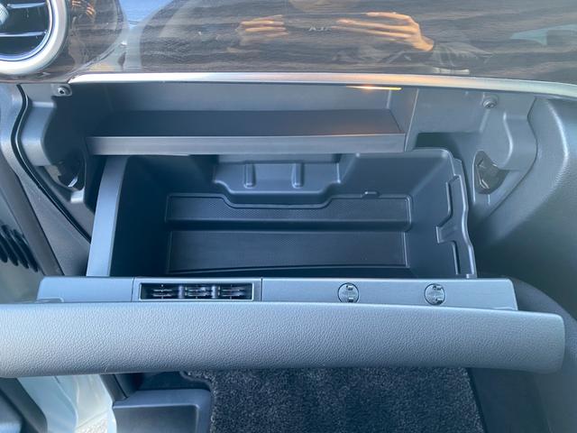 Vクラス V220d アバンギャルド エクストラロング ・アダプティブクルーズコントロール・純正ナビ/BT/USB/HDMI・全方位カメラ・黒革シート/シートヒーター/エアシート・ドライブレコーダー・フルセグ・ETC・純正18AW・LEDライト・BLIS(49枚目)