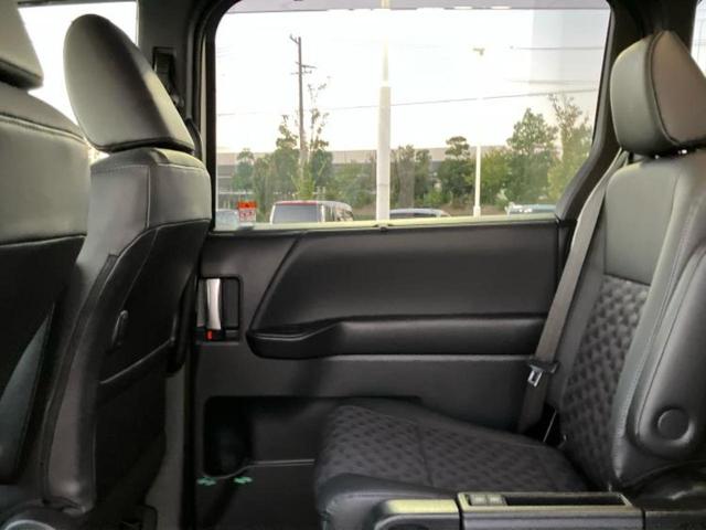 ヴォクシー Ｓ－Ｚ　カーナビゲーション／トヨタセーフティセンス／両側電動スライドドア／シートヒーター／車線逸脱防止支援システム／ヘッドランプ　ＬＥＤ／ＥＢＤ付ＡＢＳ／横滑り防止装置／クルーズコントロール　バックカメラ（22枚目）