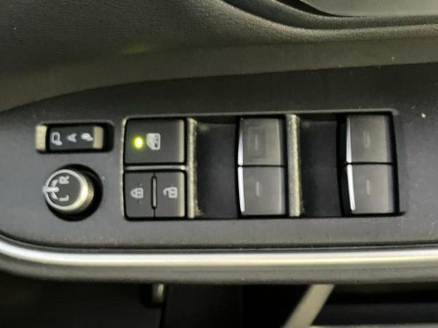 ヴォクシー Ｓ－Ｚ　カーナビゲーション／トヨタセーフティセンス／両側電動スライドドア／シートヒーター／車線逸脱防止支援システム／ヘッドランプ　ＬＥＤ／ＥＢＤ付ＡＢＳ／横滑り防止装置／クルーズコントロール　バックカメラ（25枚目）