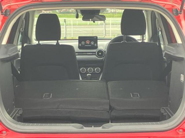 ＣＸ－３ １５Ｓツーリング　保証書／純正　ＳＤナビ／衝突安全装置／全方位モニター／車線逸脱防止支援システム／ヘッドランプ　ＬＥＤ／ＥＴＣ／ＥＢＤ付ＡＢＳ／横滑り防止装置／アイドリングストップ／フロントモニター／サイドモニター（19枚目）