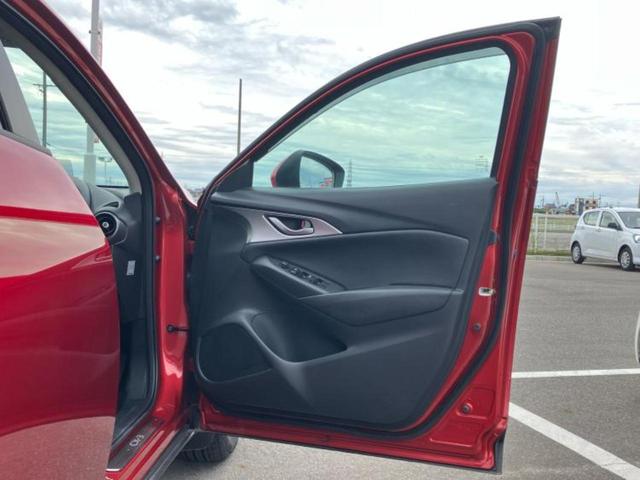 ＣＸ－３ １５Ｓツーリング　保証書／純正　ＳＤナビ／衝突安全装置／全方位モニター／車線逸脱防止支援システム／ヘッドランプ　ＬＥＤ／ＥＴＣ／ＥＢＤ付ＡＢＳ／横滑り防止装置／アイドリングストップ／フロントモニター／サイドモニター（20枚目）