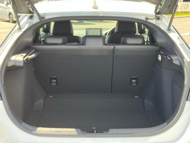 シビック eHEV 保証書/純正 SDナビ/衝突安全装置/シートヒーター/車線逸脱防止支援システム/シート ハーフレザー/パーキングアシスト バックガイド/パーキングアシスト 自動操舵 衝突被害軽減システム バックカメラ(8枚目)