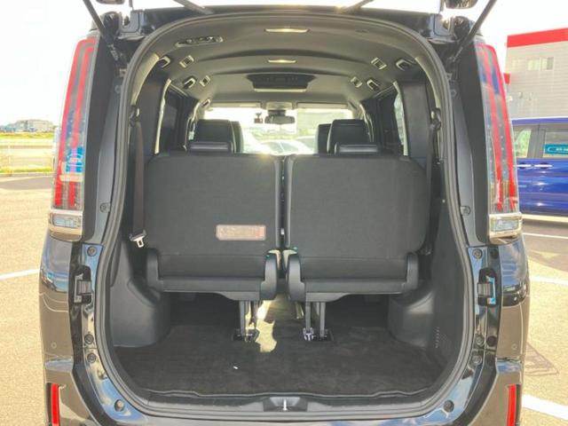 エスクァイア Giプレミアムパッケージブラックテーラード 新品タイヤ/モデリスタエアロ/保証書/純正 10インチ SDナビ/フリップダウンモニター 純正 12.1インチ/衝突安全装置/両側電動スライドドア/シートヒーター 前席/車線逸脱防止支援システム(8枚目)