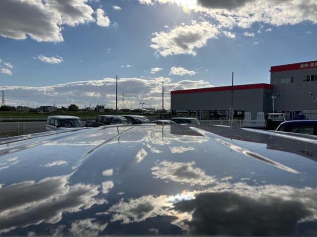 エスクァイア Giプレミアムパッケージブラックテーラード 新品タイヤ/モデリスタエアロ/保証書/純正 10インチ SDナビ/フリップダウンモニター 純正 12.1インチ/衝突安全装置/両側電動スライドドア/シートヒーター 前席/車線逸脱防止支援システム(40枚目)