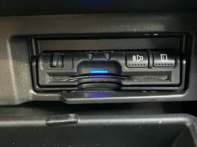 セレナ ｅパワーハイウェイスターＶ　新品タイヤ／保証書／純正　９インチ　ＳＤナビ／フリップダウンモニター　純正　１１インチ／インテリジェントルームミラー／衝突安全装置／両側電動スライドドア／全方位モニター／車線逸脱防止支援システム（18枚目）