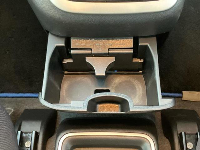 セレナ ｅパワーハイウェイスターＶ　新品タイヤ／保証書／純正　９インチ　ＳＤナビ／フリップダウンモニター　純正　１１インチ／インテリジェントルームミラー／衝突安全装置／両側電動スライドドア／全方位モニター／車線逸脱防止支援システム（31枚目）