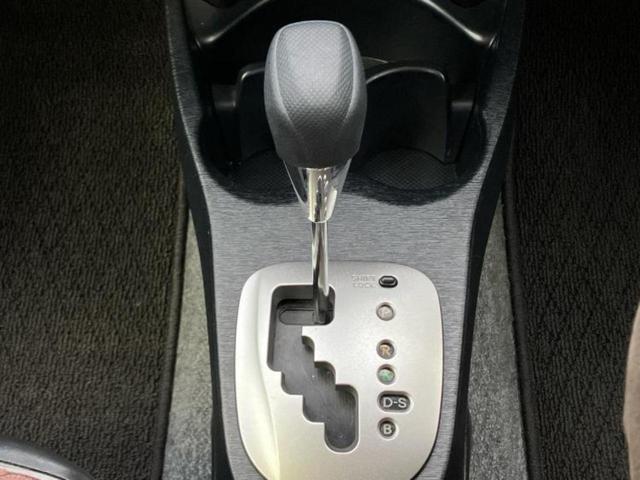 ＷＥＣＡＲＳの展示場では実際に見て、触ってお車をお選びいただけます！知識の豊富な営業スタッフが様々なカーライフをご提案いたします！