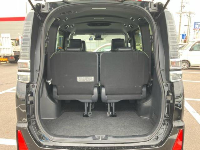 ヴォクシー ZSキラメキ3 新品タイヤ/保証書/純正 9インチ SDナビ/衝突安全装置/両側電動スライドドア/車線逸脱防止支援システム/シート ハーフレザー/パーキングアシスト バックガイド/ドライブレコーダー 前後 ドラレコ(8枚目)