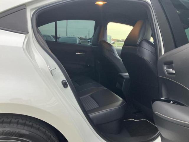 カローラ ハイブリッドダブルバイビー　ディスプレイオーディオ＋ナビ９インチ／トヨタセーフティセンス／シートヒーター　前席／車線逸脱防止支援システム／シート　ハーフレザー／ヘッドランプ　ＬＥＤ／ＥＴＣ／ＥＢＤ付ＡＢＳ　衝突被害軽減システム（5枚目）