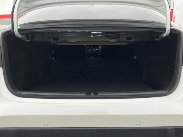 カローラ ハイブリッドダブルバイビー　ディスプレイオーディオ＋ナビ９インチ／トヨタセーフティセンス／シートヒーター　前席／車線逸脱防止支援システム／シート　ハーフレザー／ヘッドランプ　ＬＥＤ／ＥＴＣ／ＥＢＤ付ＡＢＳ　衝突被害軽減システム（19枚目）