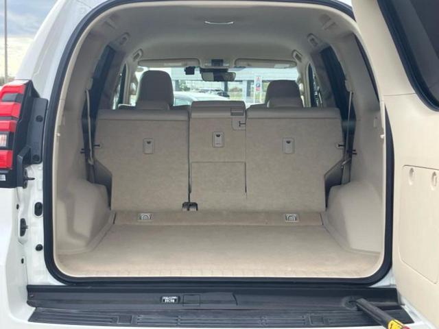 ランドクルーザープラド 4WD TX Lパッケージ 保証書/ディスプレイオーディオ+ナビ9インチ/トヨタセーフティセンス/シートヒーター 前席/パノラミックビューモニター/シート 合皮/ドライブレコーダー 前後/ヘッドランプ LED 全周囲カメラ(19枚目)