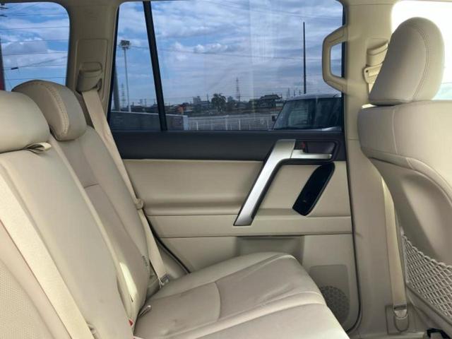 ランドクルーザープラド 4WD TX Lパッケージ 保証書/ディスプレイオーディオ+ナビ9インチ/トヨタセーフティセンス/シートヒーター 前席/パノラミックビューモニター/シート 合皮/ドライブレコーダー 前後/ヘッドランプ LED 全周囲カメラ(21枚目)