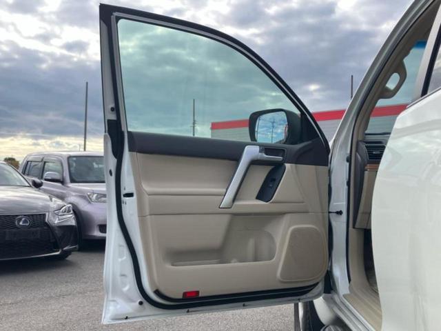 ランドクルーザープラド 4WD TX Lパッケージ 保証書/ディスプレイオーディオ+ナビ9インチ/トヨタセーフティセンス/シートヒーター 前席/パノラミックビューモニター/シート 合皮/ドライブレコーダー 前後/ヘッドランプ LED 全周囲カメラ(22枚目)