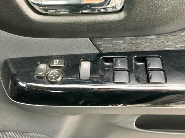 スペーシアカスタム ＸＳ　社外　ＳＤナビ／電動スライドドア／ヘッドランプ　ＨＩＤ／ＥＢＤ付ＡＢＳ／アイドリングストップ／ワンセグＴＶ／エアバッグ　運転席／エアバッグ　助手席／アルミホイール　純正　１４インチ　ＨＩＤヘッドライト（17枚目）