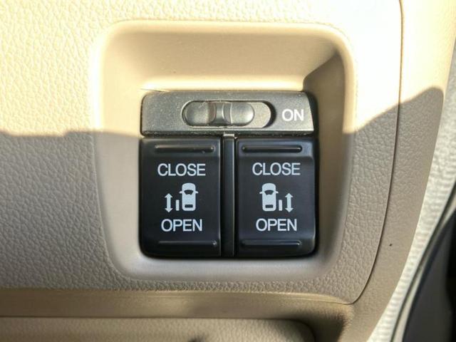 N-BOX G・ターボパッケージ 新品タイヤ/純正 SDナビ/両側電動スライドドア/ETC/EBD付ABS/横滑り防止装置/エアバッグ 運転席/エアバッグ 助手席/MTモード付き/アルミホイール 純正 14インチ/パワーウインドウ(18枚目)