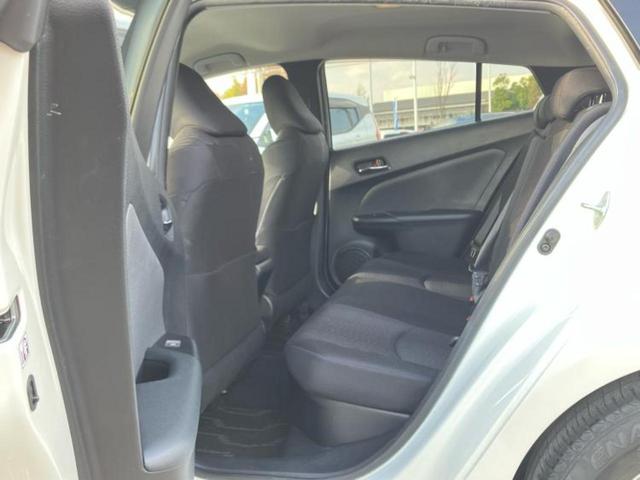 プリウス Ａ　新品タイヤ／保証書／純正　ＳＤナビ／トヨタセーフティセンス／車線逸脱防止支援システム／パーキングアシスト　自動操舵／ヘッドランプ　ＬＥＤ／ＥＴＣ／ＥＢＤ付ＡＢＳ／横滑り防止装置　衝突被害軽減システム（7枚目）