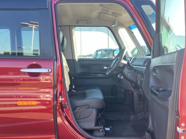 シフォン カスタムRスペシャルスマートアシスト 新品タイヤ/純正 SDナビ/アイサイト/両側電動スライドドア/シートヒーター 前席/車線逸脱防止支援システム/シート ハーフレザー/ドライブレコーダー 前後/ヘッドランプ LED/ETC ワンオーナー(4枚目)