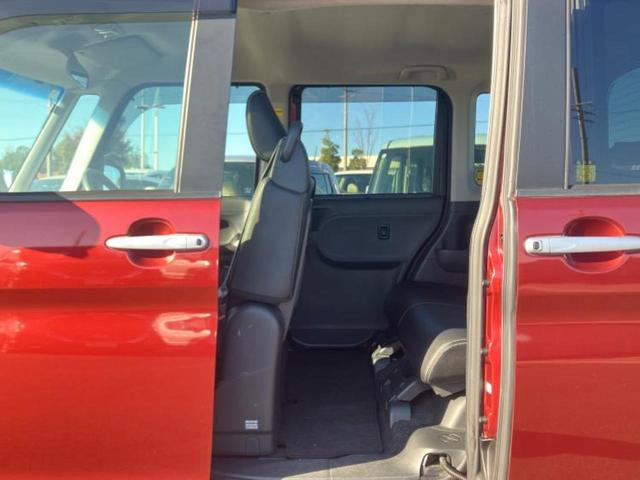 シフォン カスタムRスペシャルスマートアシスト 新品タイヤ/純正 SDナビ/アイサイト/両側電動スライドドア/シートヒーター 前席/車線逸脱防止支援システム/シート ハーフレザー/ドライブレコーダー 前後/ヘッドランプ LED/ETC ワンオーナー(7枚目)