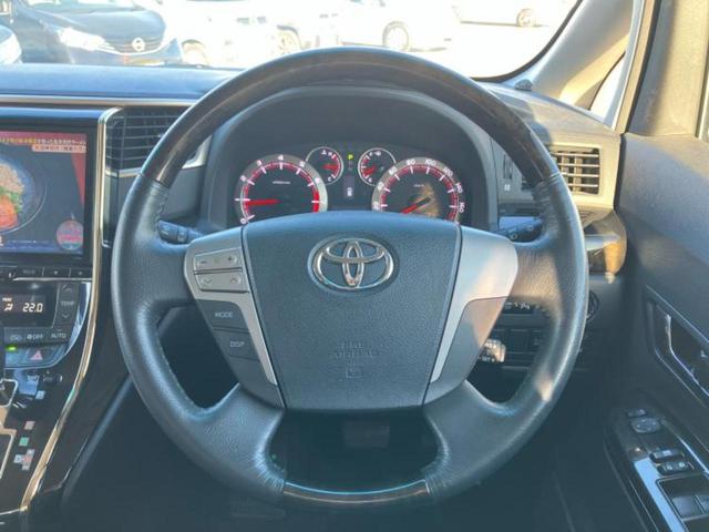 アルファード ２４０Ｓタイプゴールド２　保証書／社外　１０インチ　ＳＤナビ／両側電動スライドドア／シート　ハーフレザー／パーキングアシスト　バックガイド／電動バックドア／ヘッドランプ　ＨＩＤ／Ｂｌｕｅｔｏｏｔｈ接続／ＥＴＣ　バックカメラ（13枚目）