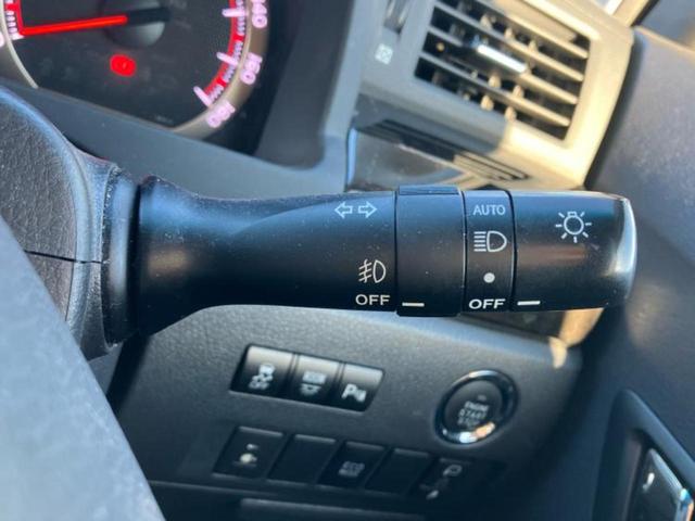 アルファード ２４０Ｓタイプゴールド２　保証書／社外　１０インチ　ＳＤナビ／両側電動スライドドア／シート　ハーフレザー／パーキングアシスト　バックガイド／電動バックドア／ヘッドランプ　ＨＩＤ／Ｂｌｕｅｔｏｏｔｈ接続／ＥＴＣ　バックカメラ（14枚目）