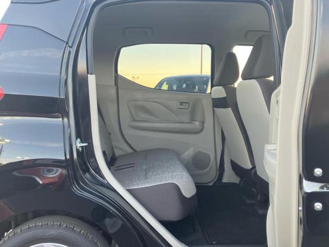 デイズ Ｘ　保証書／純正　９インチ　メモリーナビ／エマージェンシーブレーキ／アラウンドビューモニター／車線逸脱防止支援システム／パーキングアシスト　バックガイド／ＵＳＢジャック／Ｂｌｕｅｔｏｏｔｈ接続（5枚目）