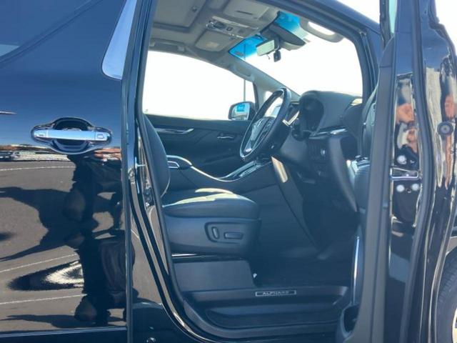 アルファード Ｓ　Ｃパッケージ　サンルーフ／モデリスタエアロ／保証書／ディスプレイオーディオ９インチ／デジタルインナーミラー／トヨタセーフティセンス／両側電動スライドドア／シートヒーター　前席／シート　合皮　衝突被害軽減システム（4枚目）