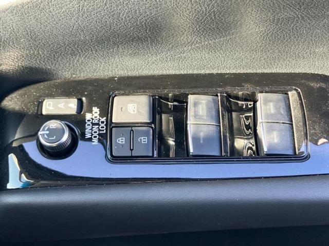 アルファード Ｓ　Ｃパッケージ　サンルーフ／モデリスタエアロ／保証書／ディスプレイオーディオ９インチ／デジタルインナーミラー／トヨタセーフティセンス／両側電動スライドドア／シートヒーター　前席／シート　合皮　衝突被害軽減システム（24枚目）