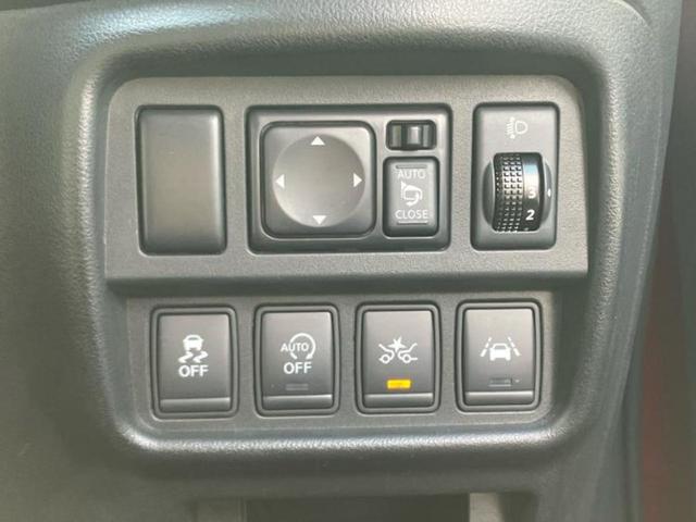 ジューク １５ＲＸ　Ｖセレクション　保証書／純正　ＳＤナビ／衝突安全装置／車線逸脱防止支援システム／ヘッドランプ　ＨＩＤ／Ｂｌｕｅｔｏｏｔｈ接続／ＥＴＣ／アイドリングストップ／フルセグＴＶ／アルミホイール　純正　１７インチ　盗難防止装置（17枚目）