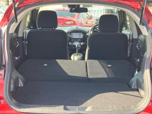 ジューク １５ＲＸ　Ｖセレクション　保証書／純正　ＳＤナビ／衝突安全装置／車線逸脱防止支援システム／ヘッドランプ　ＨＩＤ／Ｂｌｕｅｔｏｏｔｈ接続／ＥＴＣ／アイドリングストップ／フルセグＴＶ／アルミホイール　純正　１７インチ　盗難防止装置（19枚目）