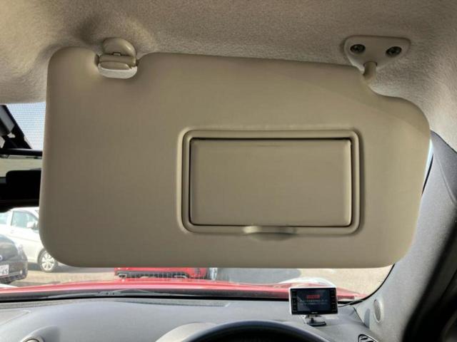 ジューク １５ＲＸ　Ｖセレクション　保証書／純正　ＳＤナビ／衝突安全装置／車線逸脱防止支援システム／ヘッドランプ　ＨＩＤ／Ｂｌｕｅｔｏｏｔｈ接続／ＥＴＣ／アイドリングストップ／フルセグＴＶ／アルミホイール　純正　１７インチ　盗難防止装置（30枚目）