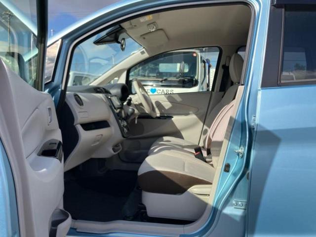 デイズ J 保証書/社外 SDナビ/Bluetooth接続/EBD付ABS/横滑り防止装置/ワンセグTV/エアバッグ 運転席/エアバッグ 助手席/パワーウインドウ/キーレスエントリー/パワーステアリング(6枚目)