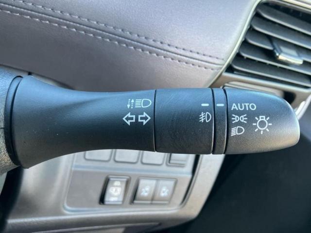 セレナ ｅパワーハイウェイスターＶ　新品タイヤ／純正　１０インチ　ＳＤナビ／フリップダウンモニター／インテリジェントルームミラー／エマージェンシーブレーキ／両側電動スライドドア／アラウンドビューモニター／車線逸脱防止支援システム　ＥＴＣ（15枚目）