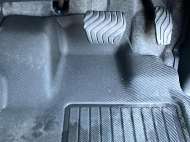 セレナ ｅパワーハイウェイスターＶ　新品タイヤ／純正　１０インチ　ＳＤナビ／フリップダウンモニター／インテリジェントルームミラー／エマージェンシーブレーキ／両側電動スライドドア／アラウンドビューモニター／車線逸脱防止支援システム　ＥＴＣ（30枚目）