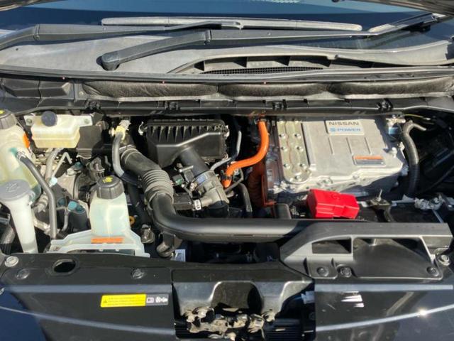 セレナ ｅパワーハイウェイスターＶ　新品タイヤ／純正　１０インチ　ＳＤナビ／フリップダウンモニター／インテリジェントルームミラー／エマージェンシーブレーキ／両側電動スライドドア／アラウンドビューモニター／車線逸脱防止支援システム　ＥＴＣ（39枚目）