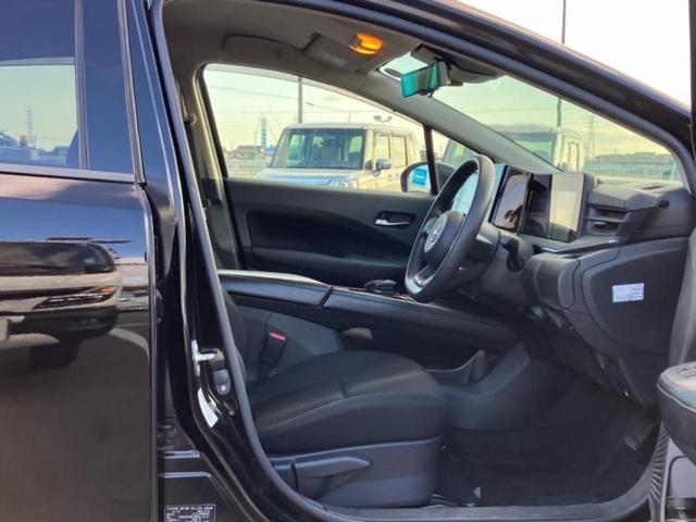 ノート X 新品タイヤ/保証書/純正 9インチ SDナビ/インテリジェントルームミラー/エマージェンシーブレーキ/車線逸脱防止支援システム/ドライブレコーダー 純正/ヘッドランプ LED/USBジャック ドラレコ(4枚目)