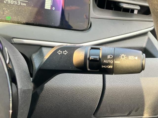 ノート X 新品タイヤ/保証書/純正 9インチ SDナビ/インテリジェントルームミラー/エマージェンシーブレーキ/車線逸脱防止支援システム/ドライブレコーダー 純正/ヘッドランプ LED/USBジャック ドラレコ(15枚目)