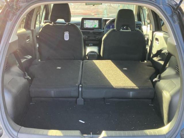 ノート X 新品タイヤ/保証書/純正 9インチ SDナビ/インテリジェントルームミラー/エマージェンシーブレーキ/車線逸脱防止支援システム/ドライブレコーダー 純正/ヘッドランプ LED/USBジャック ドラレコ(19枚目)