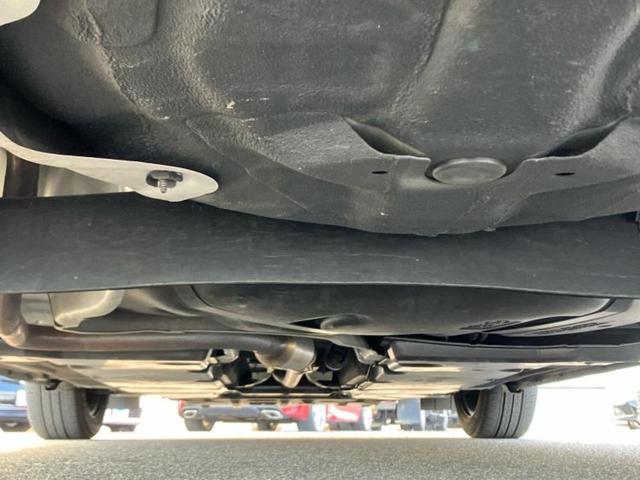 ノート X 新品タイヤ/保証書/純正 9インチ SDナビ/インテリジェントルームミラー/エマージェンシーブレーキ/車線逸脱防止支援システム/ドライブレコーダー 純正/ヘッドランプ LED/USBジャック ドラレコ(39枚目)