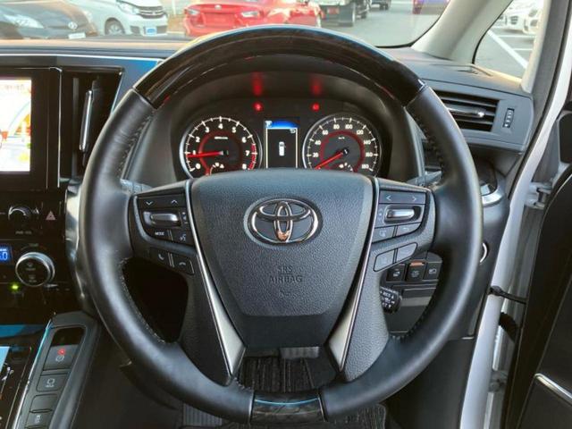 アルファード Ｓ　Ｃパッケージ　サンルーフ／ディスプレイオーディオ＋ナビ／フリップダウンモニター　純正　１２．８インチ／デジタルインナーミラー／両側電動スライドドア／車線逸脱防止支援システム／電動バックドア　バックカメラ　ドラレコ（14枚目）