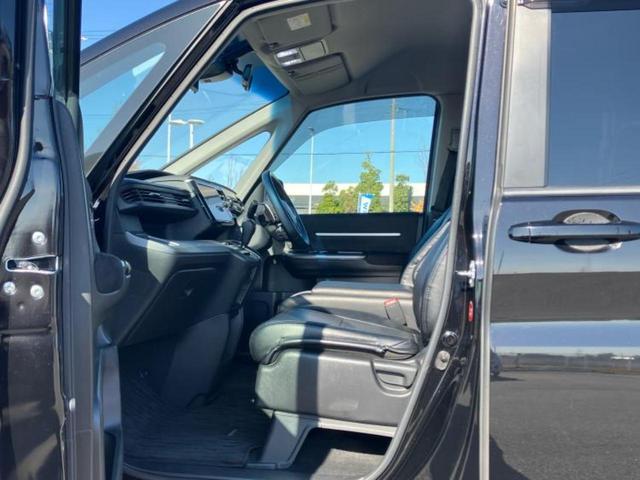 ステップワゴンスパーダ スパーダ・ホンダセンシング　新品タイヤ／保証書／純正　９インチ　ＳＤナビ／フリップダウンモニター／両側電動スライドドア／ヘッドランプ　ＬＥＤ／ＥＴＣ／ＥＢＤ付ＡＢＳ／横滑り防止装置／アイドリングストップ／フルセグＴＶ（6枚目）