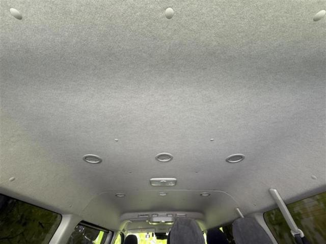 ハイエースワゴン ＧＬ　ディスプレイオーディオ１１インチ／フリップダウンモニター　社外　１２．８インチ／電動スライドドア／ヘッドランプ　ＬＥＤ／ＥＴＣ／エアバッグ　運転席／エアバッグ　助手席／パワーウインドウ　後席モニター（23枚目）