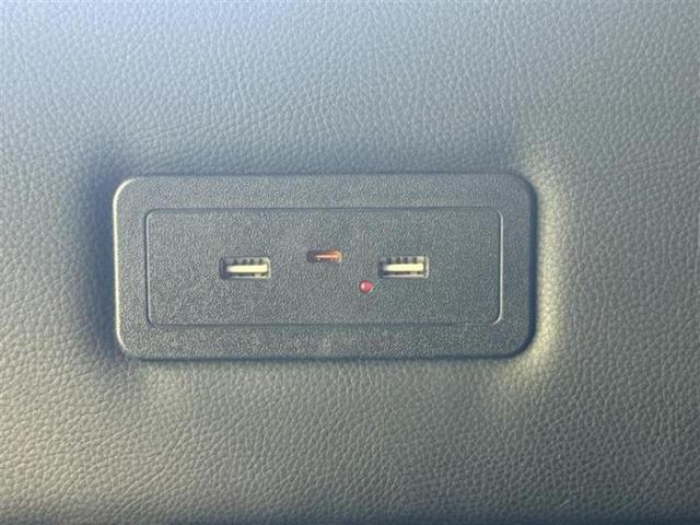 ハイエースワゴン ＧＬ　ディスプレイオーディオ１１インチ／フリップダウンモニター　社外　１２．８インチ／電動スライドドア／ヘッドランプ　ＬＥＤ／ＥＴＣ／エアバッグ　運転席／エアバッグ　助手席／パワーウインドウ　後席モニター（32枚目）