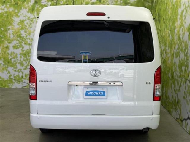 ハイエースワゴン ＧＬ　ディスプレイオーディオ１１インチ／フリップダウンモニター　社外　１２．８インチ／電動スライドドア／ヘッドランプ　ＬＥＤ／ＥＴＣ／エアバッグ　運転席／エアバッグ　助手席／パワーウインドウ　後席モニター（40枚目）