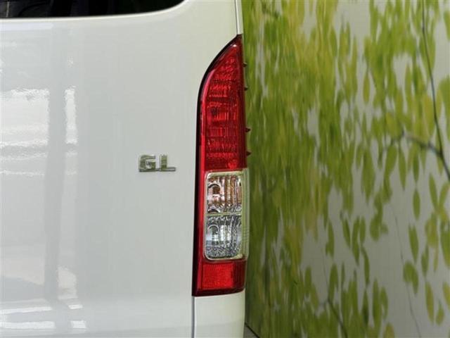 ハイエースワゴン ＧＬ　ディスプレイオーディオ１１インチ／フリップダウンモニター　社外　１２．８インチ／電動スライドドア／ヘッドランプ　ＬＥＤ／ＥＴＣ／エアバッグ　運転席／エアバッグ　助手席／パワーウインドウ　後席モニター（46枚目）