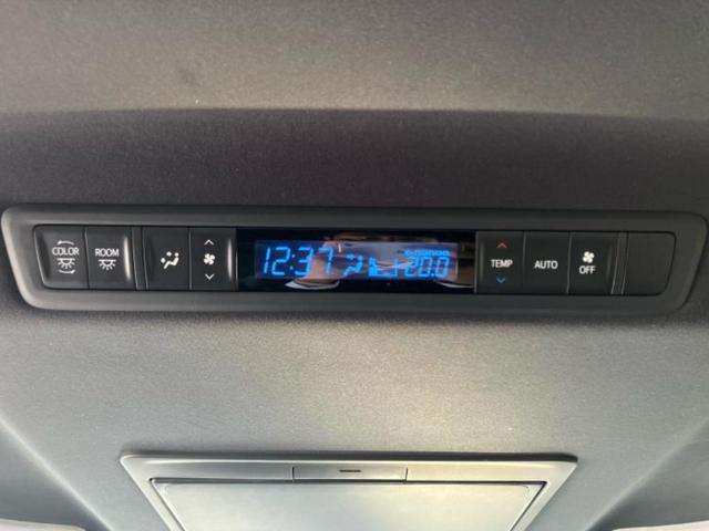 アルファード Ｓタイプゴールド　新品タイヤ／保証書／純正　９インチ　ＳＤナビ／フリップダウンモニター／衝突安全装置／両側電動スライドドア／車線逸脱防止支援システム／シート　ハーフレザー／電動バックドア／ヘッドランプ　ＬＥＤ　ＥＴＣ（17枚目）