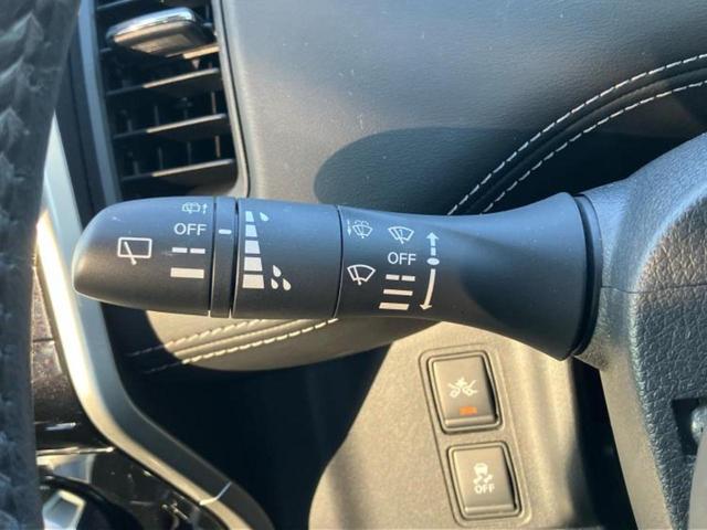 セレナ ハイウェイスターG 新品タイヤ/保証書/純正 9インチ メモリーナビ/フリップダウンモニター 純正 11インチ/インテリジェントルームミラー/エマージェンシーブレーキ/両側電動スライドドア/アラウンドビューモニター(13枚目)