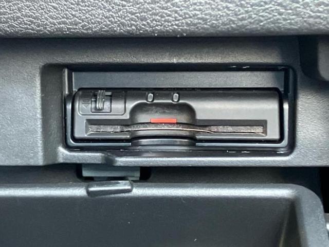 セレナ ハイウェイスターG 新品タイヤ/保証書/純正 9インチ メモリーナビ/フリップダウンモニター 純正 11インチ/インテリジェントルームミラー/エマージェンシーブレーキ/両側電動スライドドア/アラウンドビューモニター(15枚目)